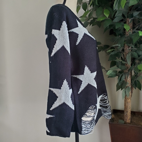 New! Black Knit Star Distressed Hem Sweater - Picture 5 of 8